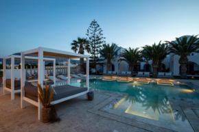 Louis Studios Santorini, Thira